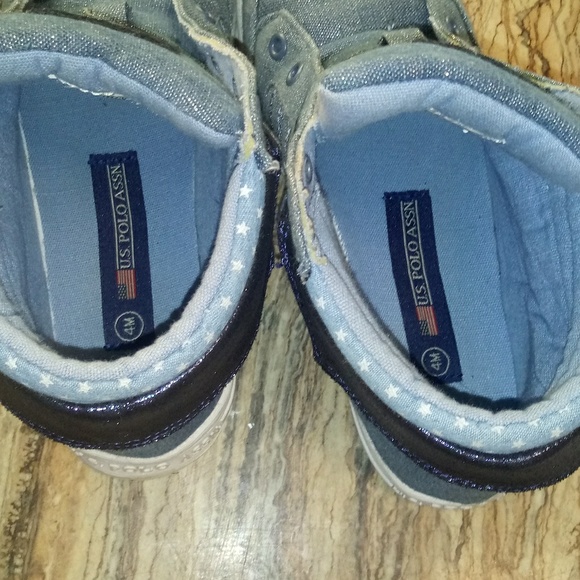 Girls us polo assn sneakers size 4 - Picture 4 of 5